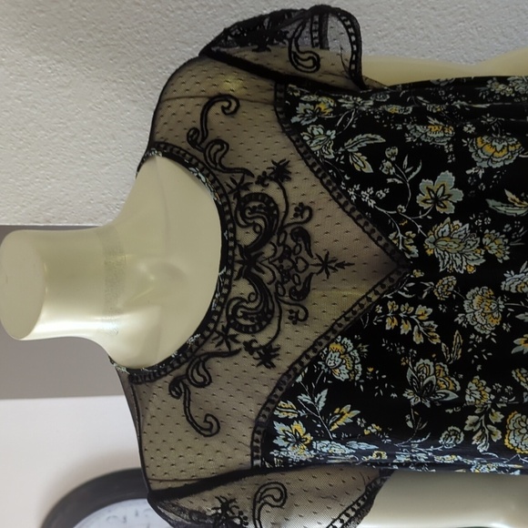 Torrid lace front gauze midi dress - Picture 3 of 13